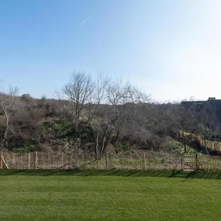 With Stunning Views Apartamento *